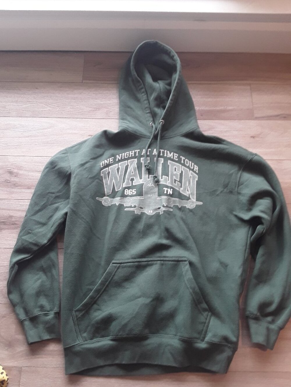 Morgan Wallen Hoodie Sweatshirt Unisex M Green Pullover Fleece Tour Graphic